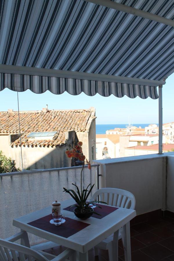 Adelfes * Cefalu
