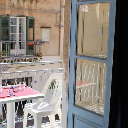 Adelfes Apartments Cefalù Buitenkant foto